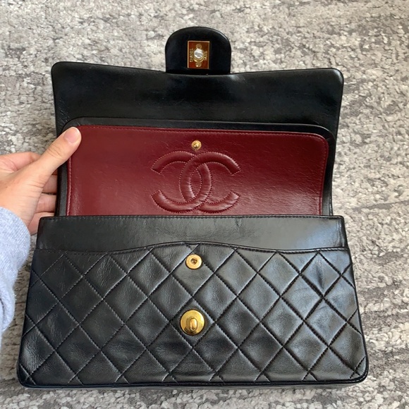 ✨ SOLD ✨ Chanel medium classic flap - Picture 6 of 16